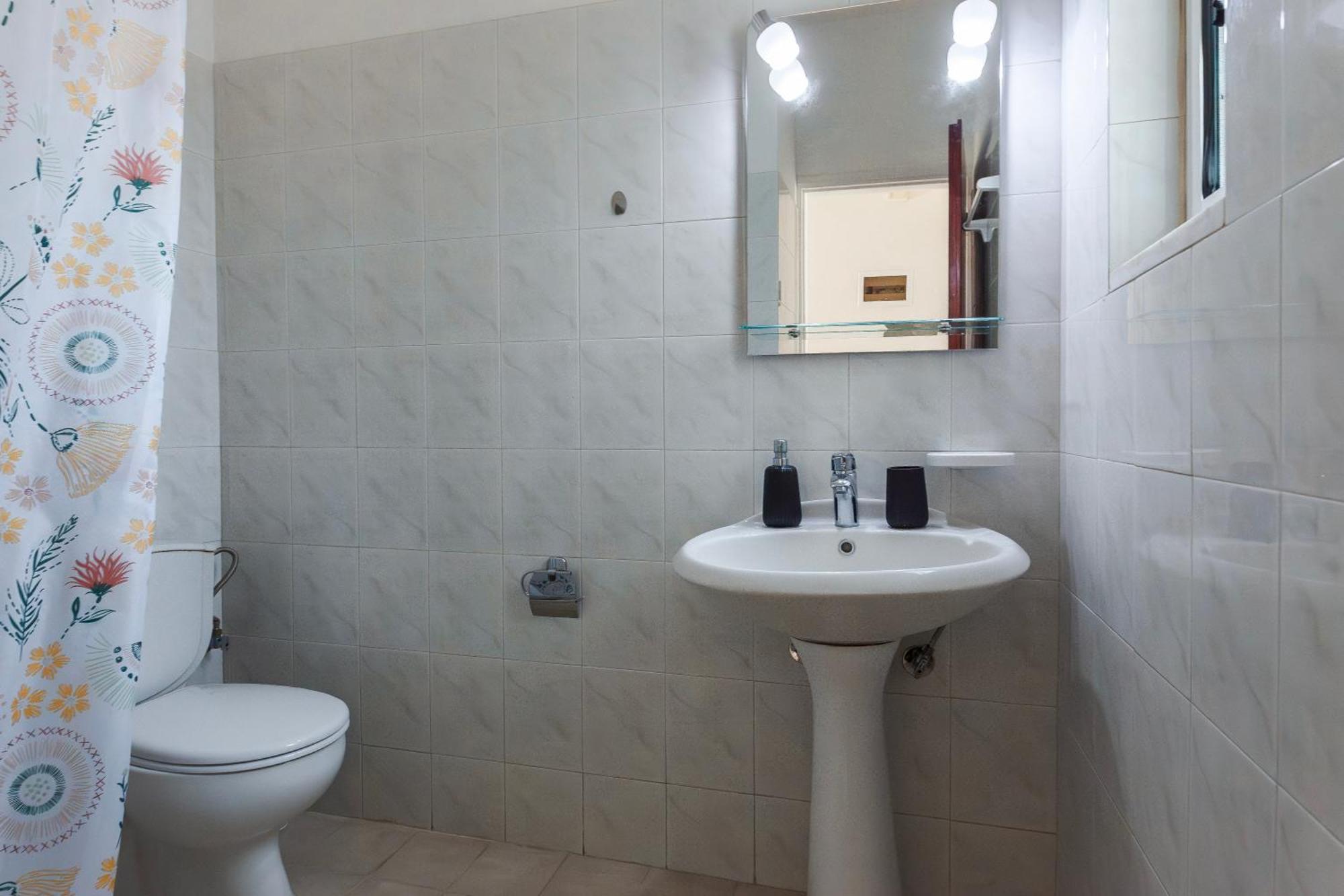Economisa Apartments เอียลิซอส ภายนอก รูปภาพ