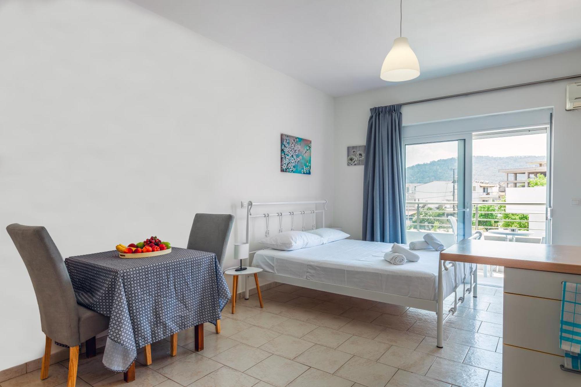 Economisa Apartments เอียลิซอส ภายนอก รูปภาพ